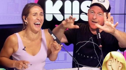 Did Jase Just Admit To Dating His Sister?