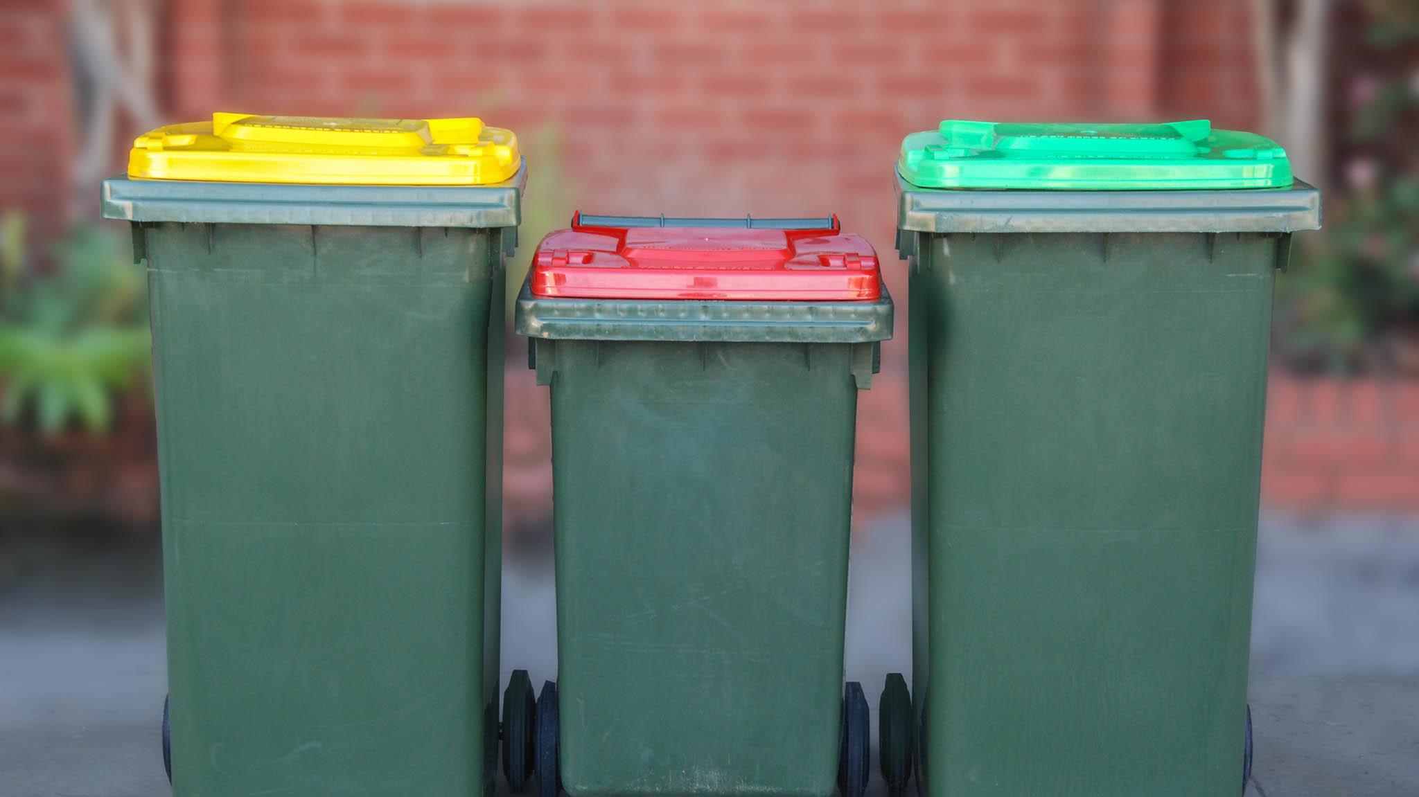 Melbourne School Telling Students To Take Their Rubbish Home