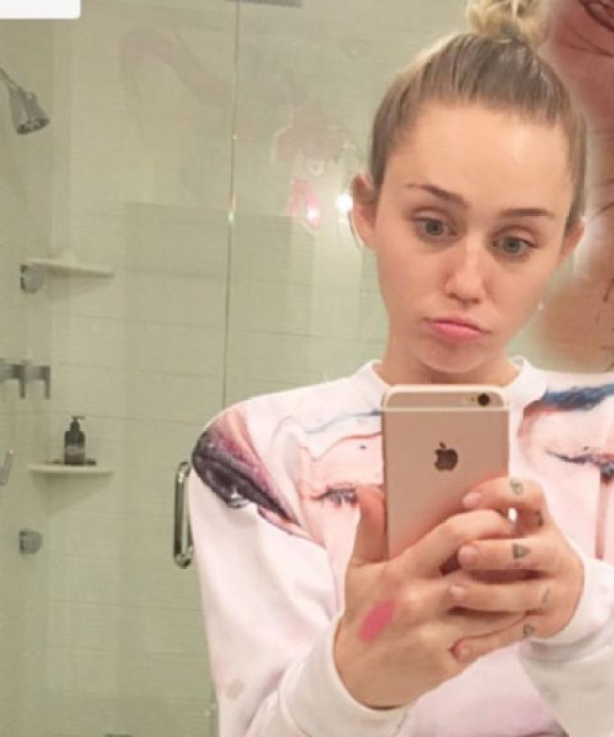 You Re Going To Freak When You See What Miley Cyrus Did Sometimes i'm good for nothin' sometimes the best you've ever had sometimes i need i found a meanin' just what i needed cut on the bathroom wall (uh) midnight reflection cravin'. kiis 1011 melbourne