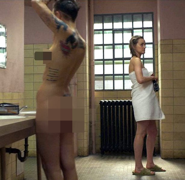 First Look: Ruby Rose Naked Scene In Orange Is The New Black.