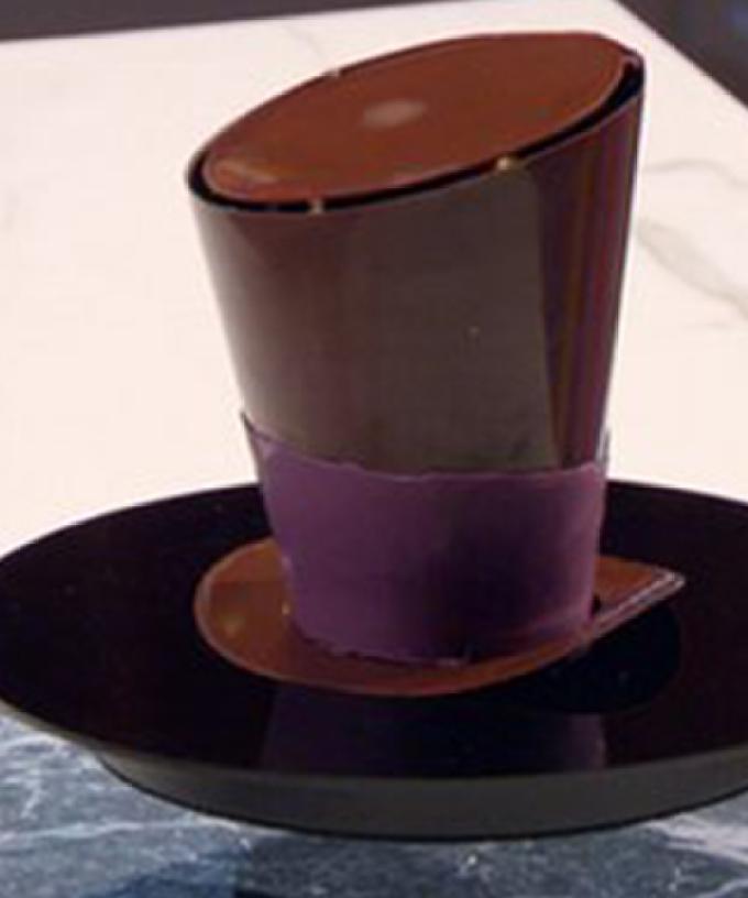 We Finally Know What Made That Cake Float On Zumbo