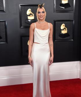 http://Dua%20Lipa%20arrives%20at%20the%2062nd%20annual%20Grammy%20Awards%20at%20the%20Staples%20Center%20on%20Sunday,%20Jan.%2026,%202020,%20in%20Los%20Angeles.%20(Photo%20by%20Jordan%20Strauss/Invision/AP)