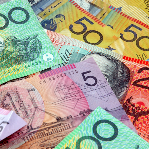Australian Womans 'Money Trick' To Make Sure There's No Coronavirus On Your Cash
