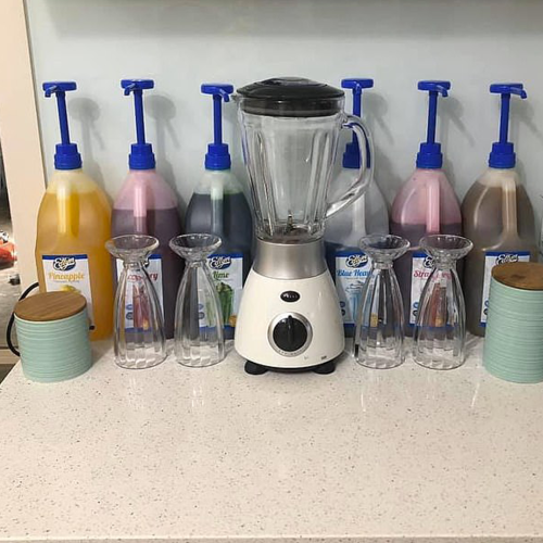 Aussie Mums Are Turning Their Kitchens Into Milkshake Stations & Omg, Why Didn't I Think Of That?