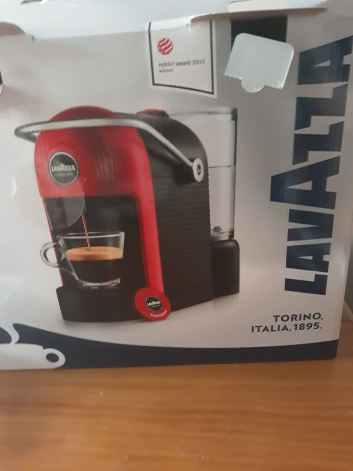 Woolworths Is Currently Slinging 99 Coffee Machines For Free