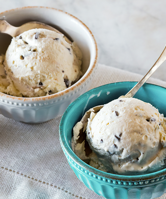 This Is How To Stop Your Ice Cream From Getting Freezer Burn In Its  Container