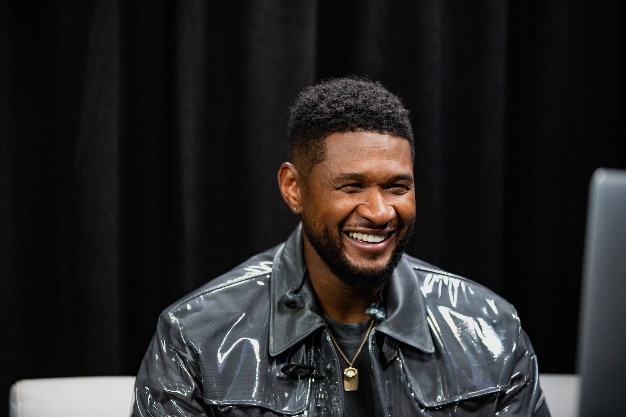 usher money usher money