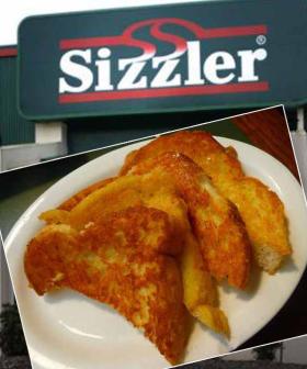 Sizzler May Have Closed, But It's Iconic Cheese Toast Lives On With This Easy-As Recipe