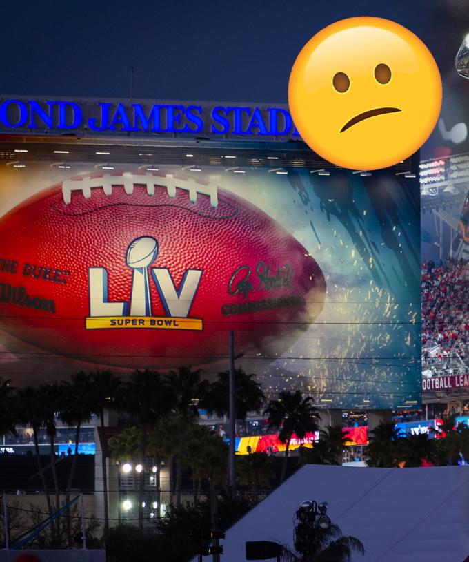 the weird moment at the superbowl that made australian viewers heads turn