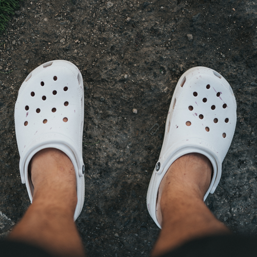 "Why Didn't We Invest?!": Crocs Are Suddenly Cool Again & Jase Cannot Understand Why