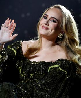 Does That Enormous Diamond Ring On Adele's Finger Mean She's Actually Engaged???