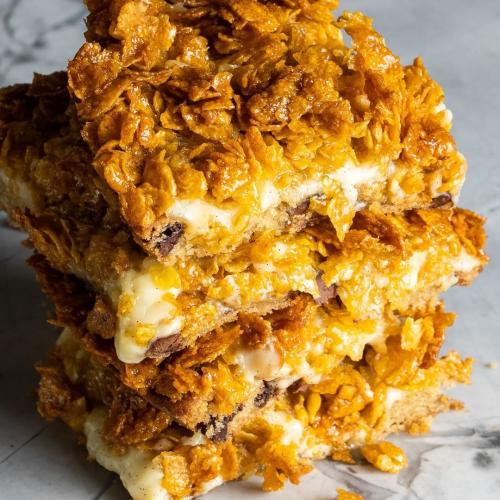 The Most Drool-Worthy Cookie Pie You Ever Did See!